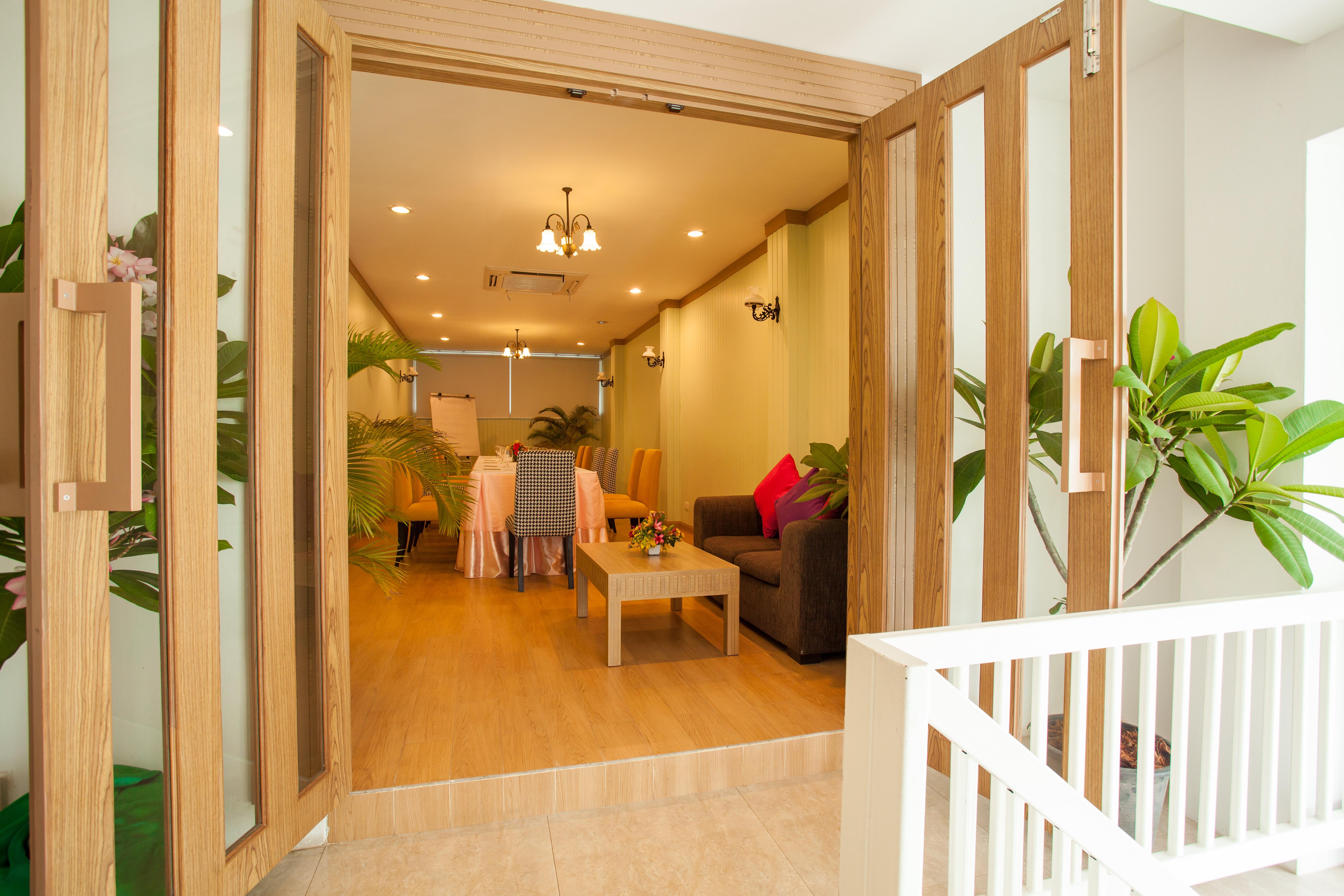 Paradise Hotel Udonthani Exteriör bild