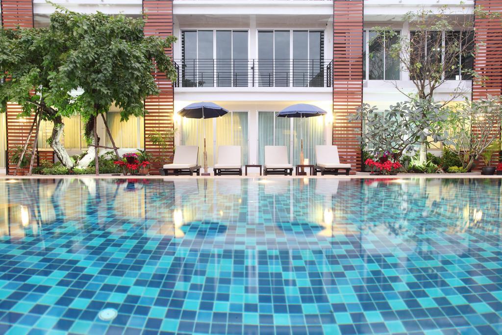 Paradise Hotel Udonthani Exteriör bild