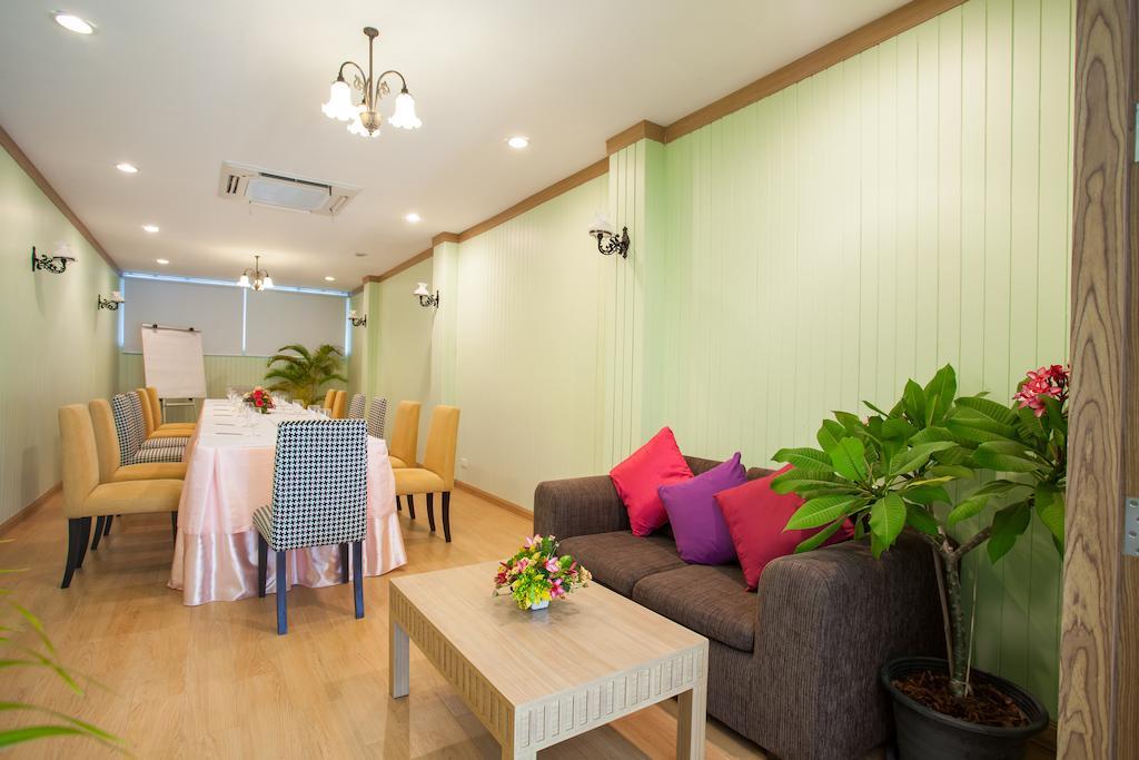 Paradise Hotel Udonthani Exteriör bild