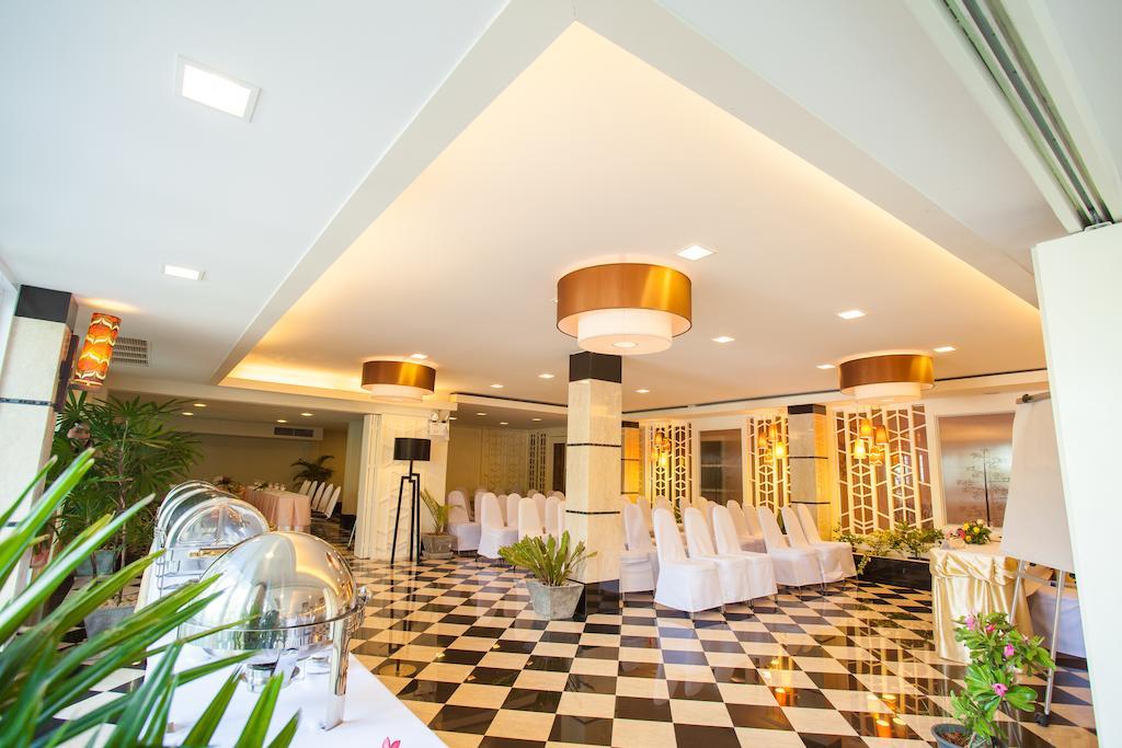 Paradise Hotel Udonthani Exteriör bild
